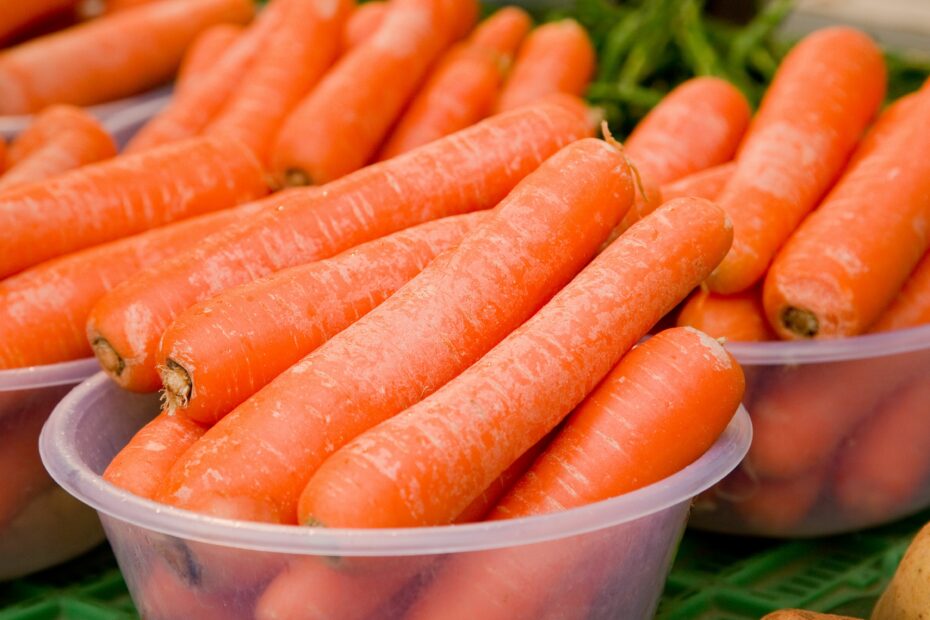 Extend the Life of Your Carrots